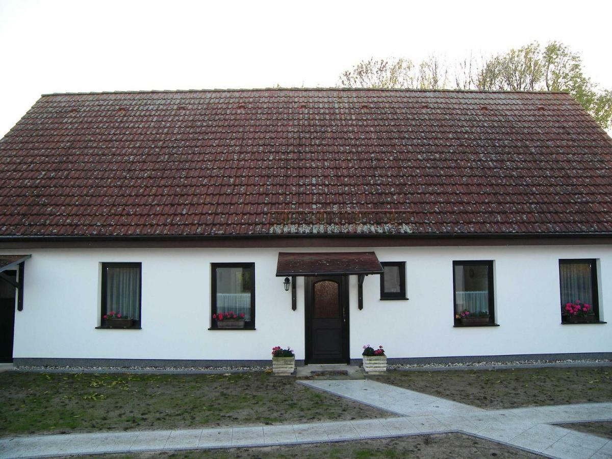 Ferienwohnungen Dahms Lutow Bagian luar foto